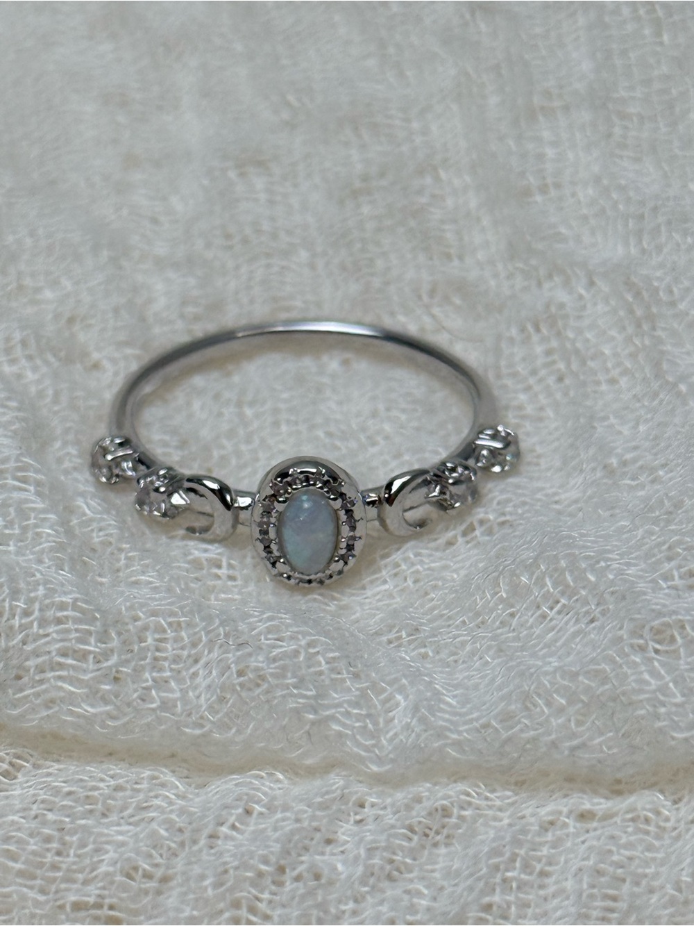 925 Sterling Silver ring with oval opal center stone and small stone, Size 7
